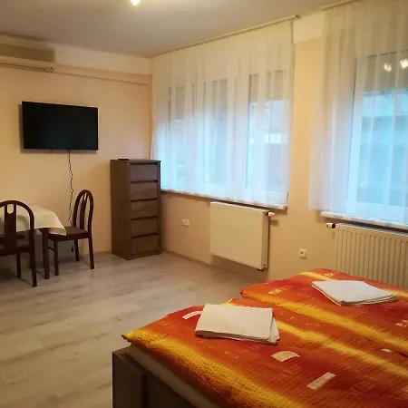Molnar Apartman *