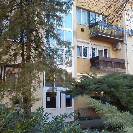 아파트 Molnar Apartman 에게르