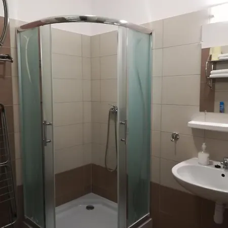 Molnar Apartman 아파트 에게르